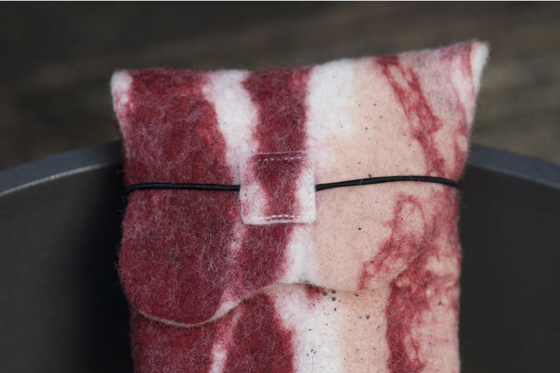 Illustration for article titled Bacon iPhone Case Is Most Savory Gadget Protector Yet
